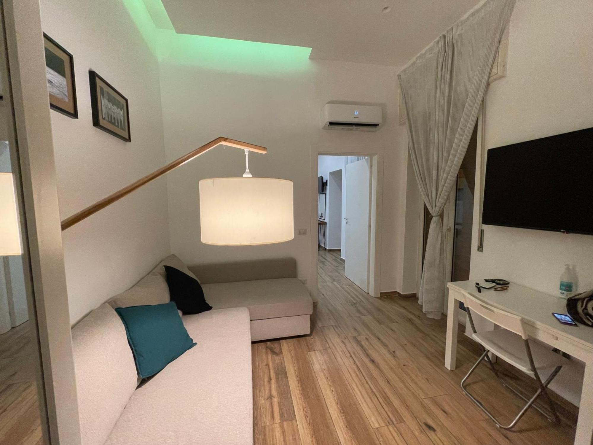 Apartment Colibri A Piazza Dante Neapel